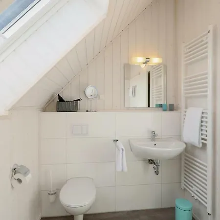 Cozy In Ostseeresort With Sauna